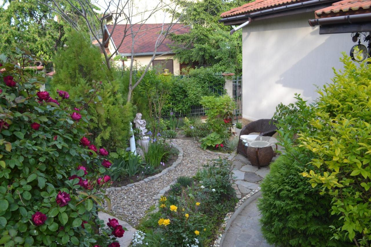 Sea & Garden Villa Varna Esterno foto